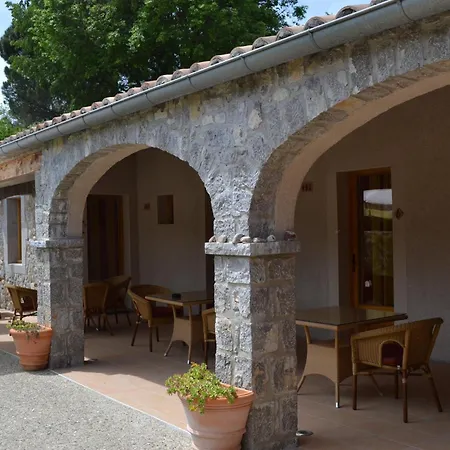 La Garenne 2* Labeaume