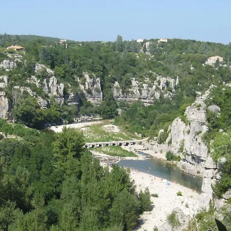 La Garenne 2*
