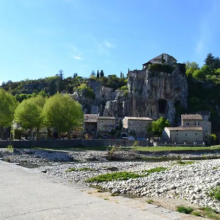 La Garenne 2* Labeaume