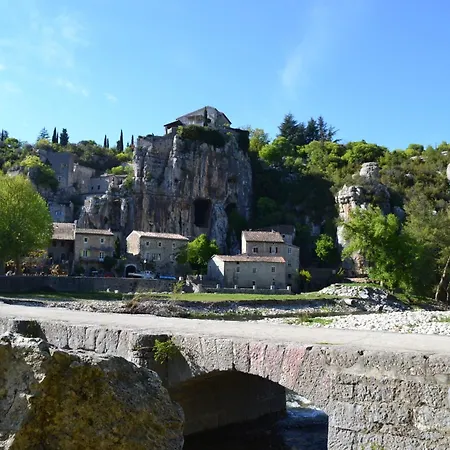 La Garenne 2* Labeaume