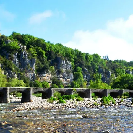 La Garenne 3* Labeaume